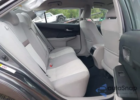 2014 Toyota Camry Le z USA, uszkodzony, nr VIN 4T1BF1FK5EU357899